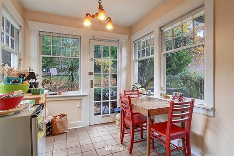 706 Summit Ave E, Seattle, WA 98102 photo 8