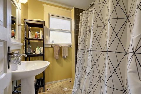 706 Summit Ave E, Seattle, WA 98102 photo 14
