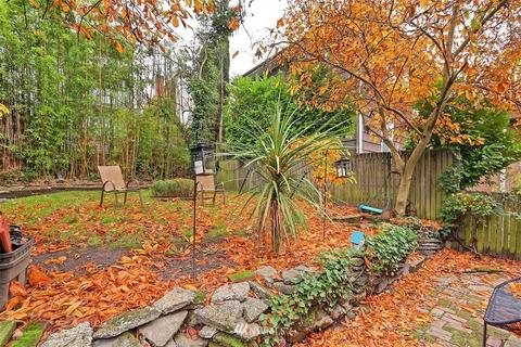706 Summit Ave E, Seattle, WA 98102 photo 19