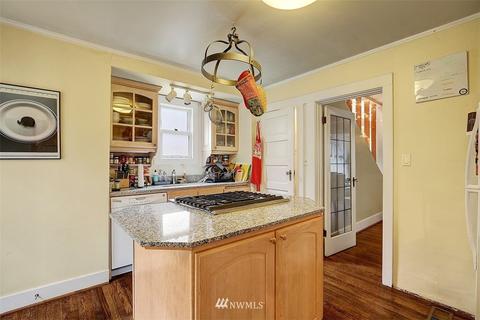 706 Summit Ave E, Seattle, WA 98102 photo 9