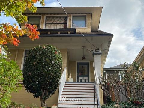 706 Summit Ave E, Seattle, WA 98102 photo 2