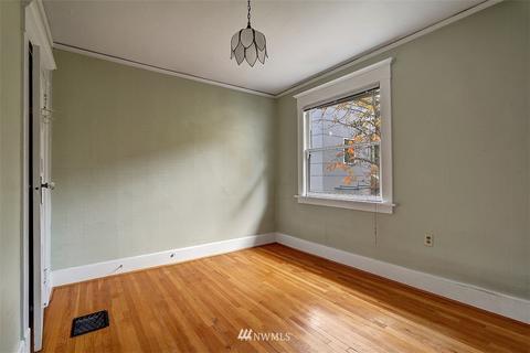 706 Summit Ave E, Seattle, WA 98102 photo 11