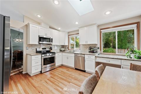 18 199th St SE, Bothell, WA 98012 photo 4