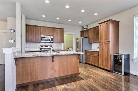 727 204th Street Ct E, Spanaway, WA 98387 photo 4