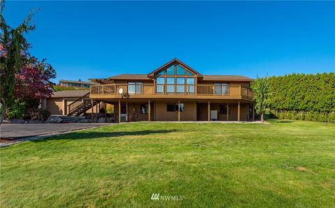 1604 Walnut Pl, Wenatchee, WA 98801 photo 1