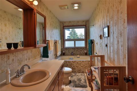 4205 Olive Dr, Everett, WA 98203 photo 28