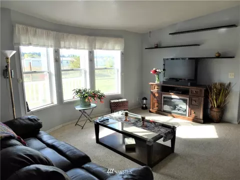 172 Thornton Dr, Sequim, WA 98382 photo 6