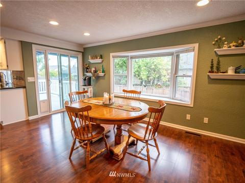 1775 Clovercrest St, Enumclaw, WA 98022 photo 6