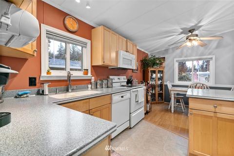 631 184th St SW, Bothell, WA 98012 photo 10