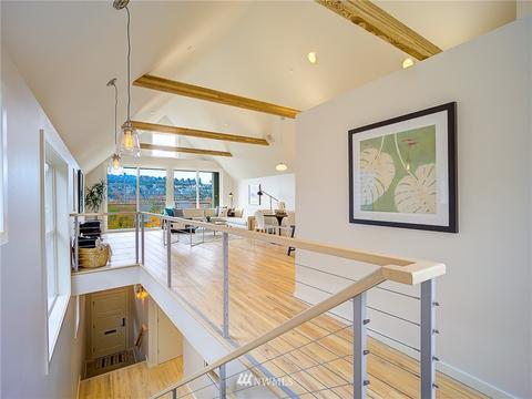 2030 Fairview Ave E, Seattle, WA 98102 photo 3