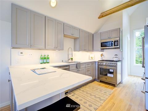2030 Fairview Ave E, Seattle, WA 98102 photo 14