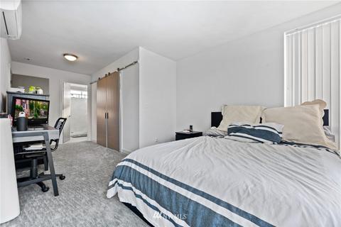 4602 Phinney Ave N, Seattle, WA 98103 photo 8