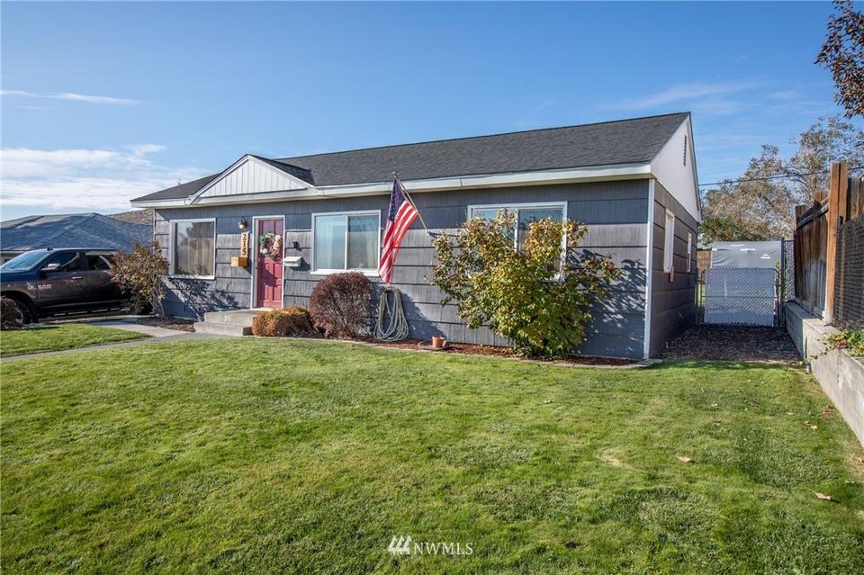  215 Mocliff Rd, Ephrata, WA 98823 photo 3