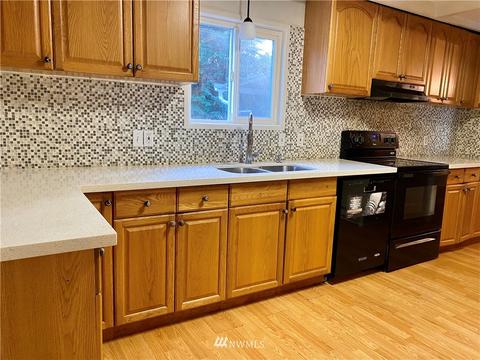 5804 Cady Rd, Everett, WA 98203 photo 2