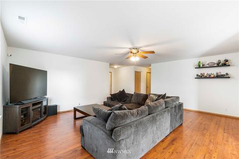 1204 Boatman Ave NW, Orting, WA 98360 photo 8