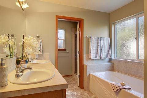 16107 39th Ave SE, Bothell, WA 98012 photo 13