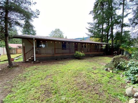 13104 E Loop View Dr, Granite Falls, WA 98252 photo 3