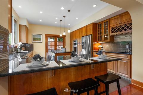 4323 Eastern Ave N, Seattle, WA 98103 photo 7
