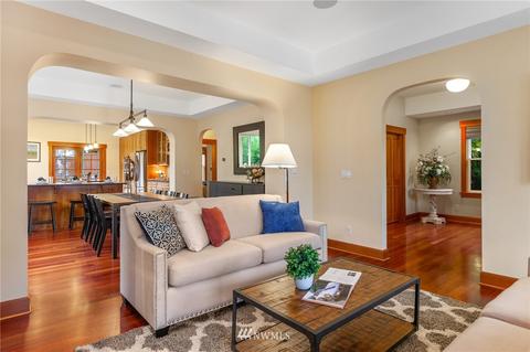 4323 Eastern Ave N, Seattle, WA 98103 photo 4