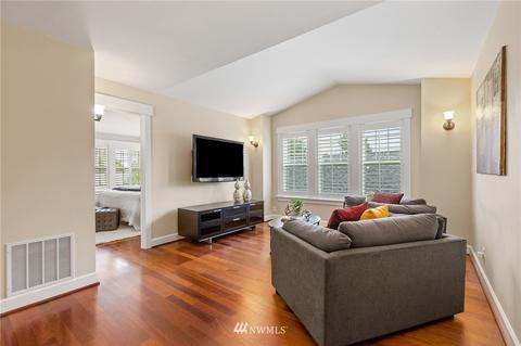 4323 Eastern Ave N, Seattle, WA 98103 photo 16
