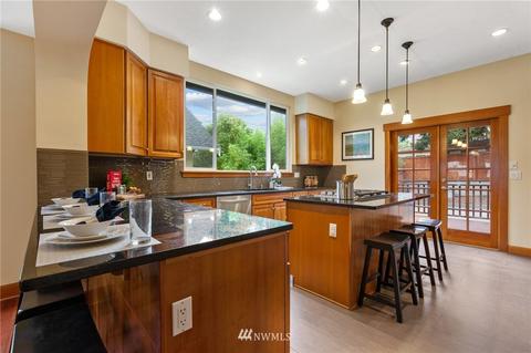 4323 Eastern Ave N, Seattle, WA 98103 photo 8