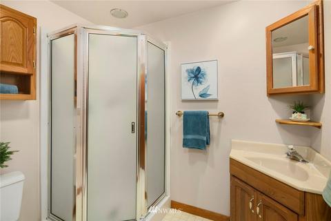 10611 NE 193rd St, Bothell, WA 98011 photo 24
