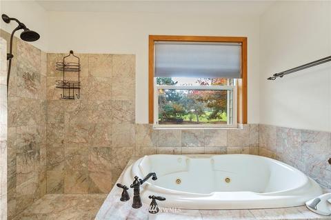 352 Falcon Rd, Sequim, WA 98382 photo 17