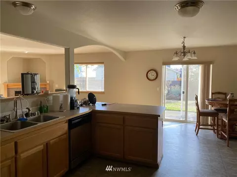 216 Michell Ln, Orting, WA 98360 photo 18