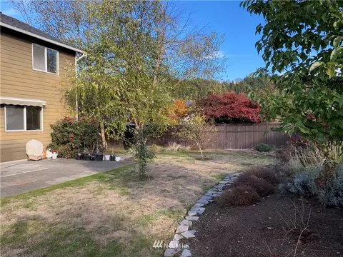 216 Michell Ln, Orting, WA 98360 photo 5