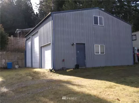 70 E Hillside Dr, Belfair, WA 98528 photo 3