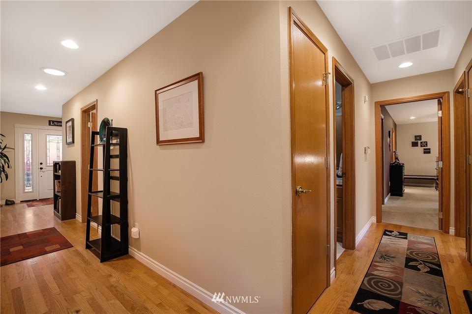  643 9th Ct, Fox Island, WA 98333 photo 22