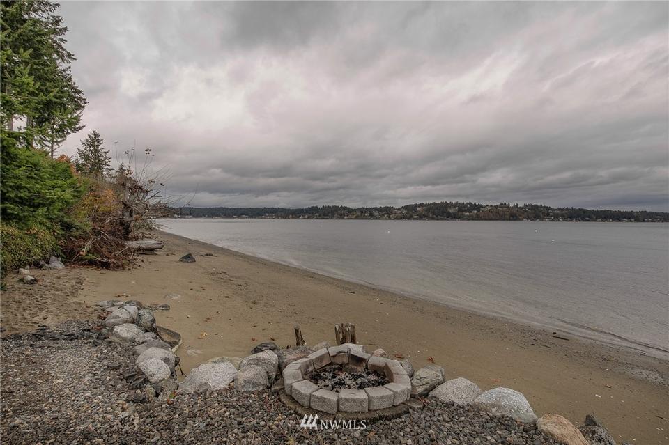  643 9th Ct, Fox Island, WA 98333 photo 8