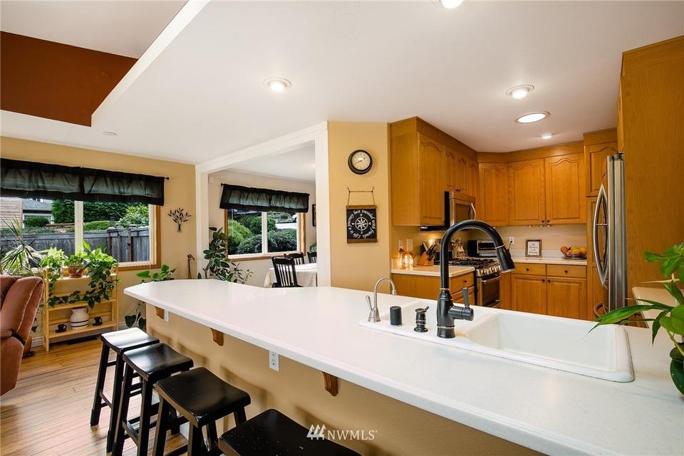  643 9th Ct, Fox Island, WA 98333 photo 27