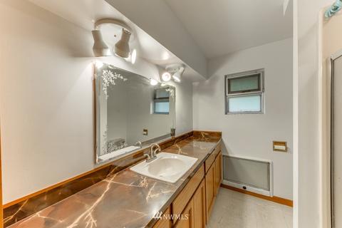 4928 Glacier Ln, Everett, WA 98203 photo 22