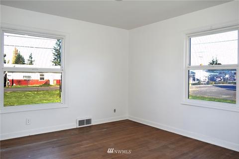 1202 E Main St, Everson, WA 98247 photo 14