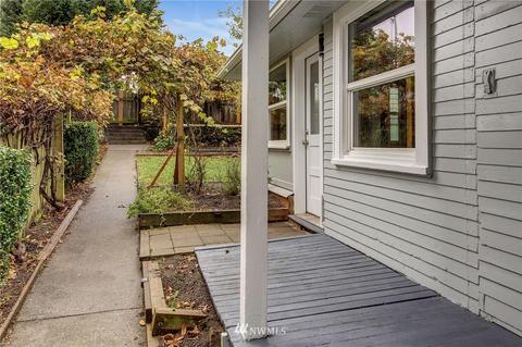 2114 E Grand Ave, Everett, WA 98201 photo 3