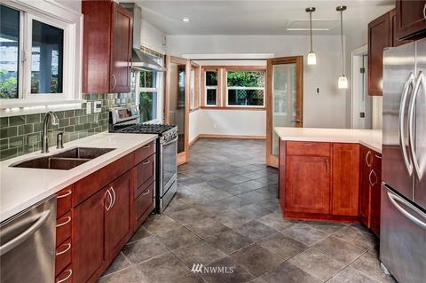 2114 E Grand Ave, Everett, WA 98201 photo 13
