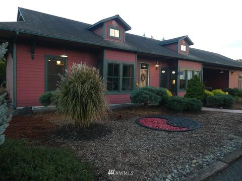 1012 SE Front St, Winlock, WA 98596 photo 2