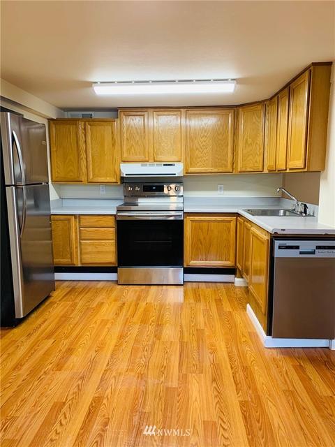 10331 NE 187th St, Bothell, WA 98011 photo 17