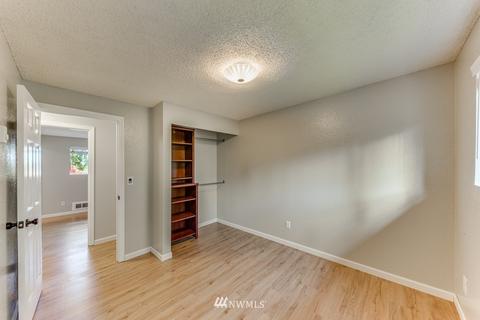 5035 Crest Ln, Everett, WA 98203 photo 8