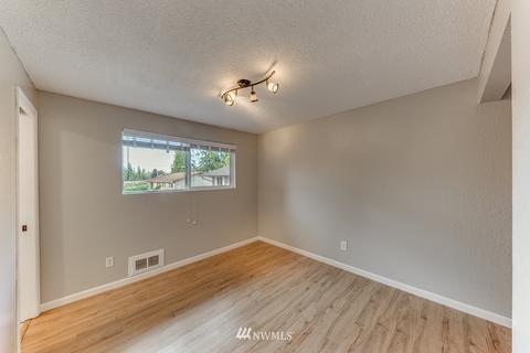 5035 Crest Ln, Everett, WA 98203 photo 9