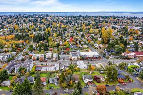 9233 Phinney Ave N, Seattle, WA 98103 photo 17