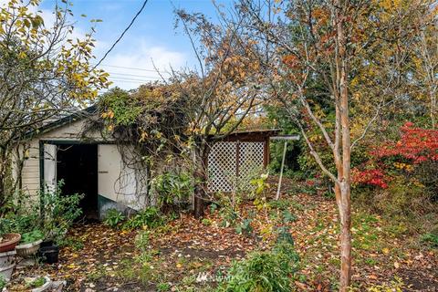 9233 Phinney Ave N, Seattle, WA 98103 photo 7