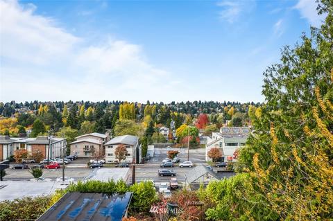 9233 Phinney Ave N, Seattle, WA 98103 photo 20