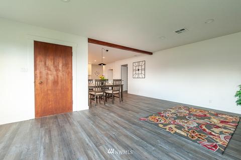 904 E Main St, Everson, WA 98247 photo 9