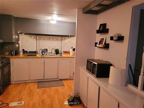 201 N 5th Ave #9, Sequim, WA 98382 photo 8