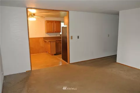 611 Harman Way S, Orting, WA 98360 photo 17