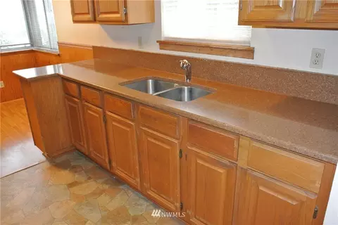 611 Harman Way S, Orting, WA 98360 photo 22