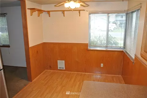 611 Harman Way S, Orting, WA 98360 photo 19