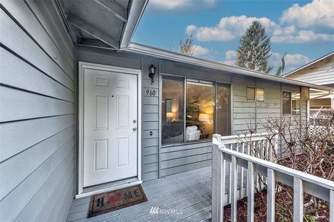 960 Cedar St, Edmonds, WA 98020 photo 2